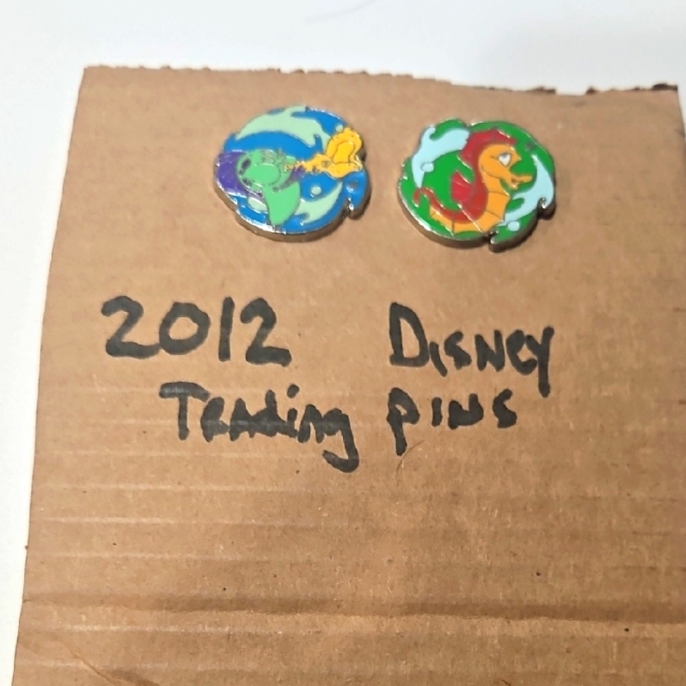 Disney trading pins x2. Little mermaid 🧜‍♀️